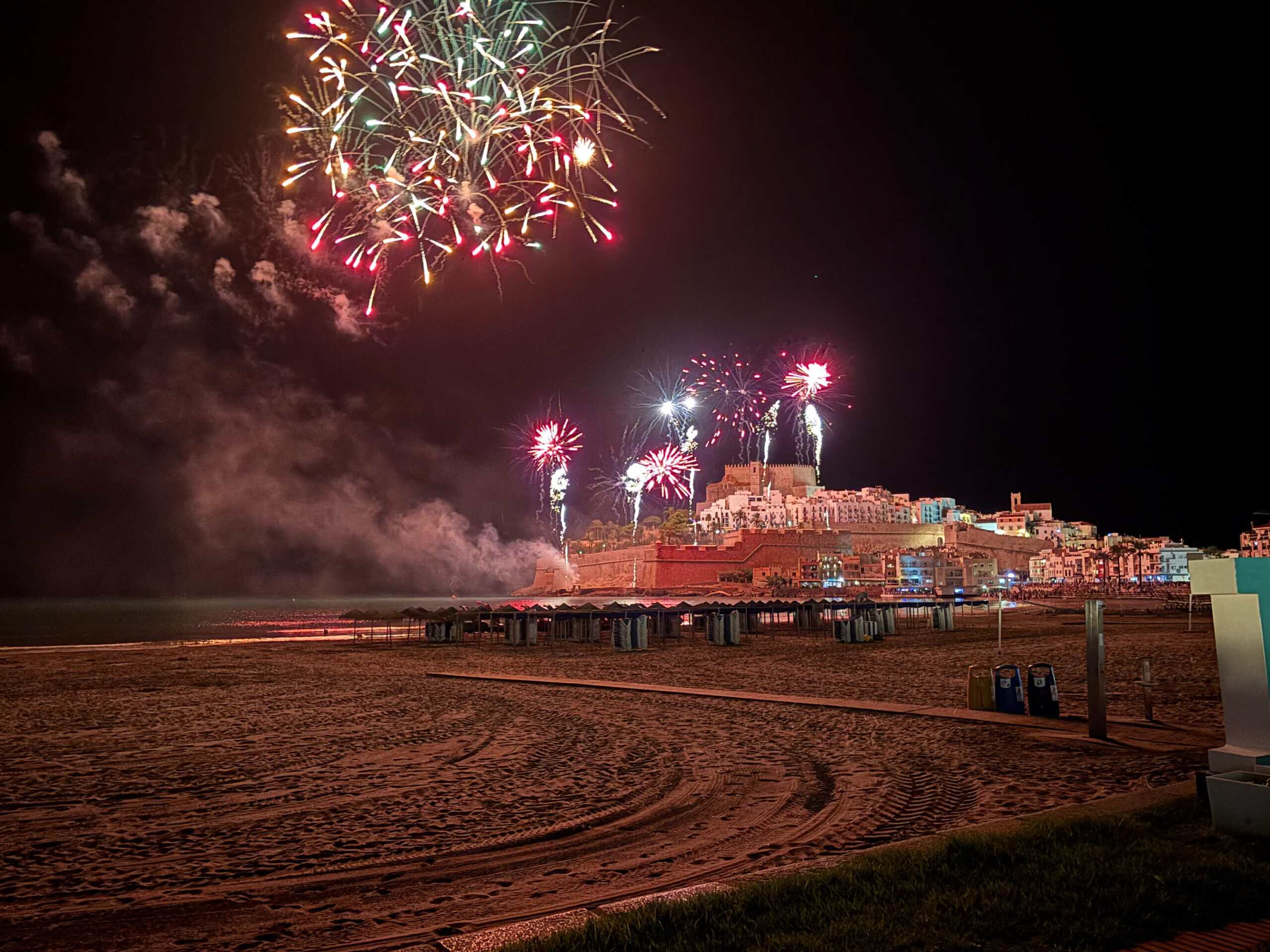 Focs a la Mar Peñíscola 2026 fuegos artificiales sobre el mar