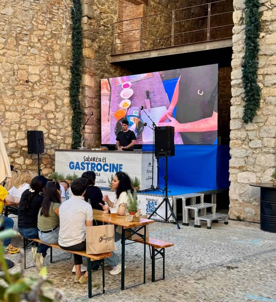Peñíscola lleva el cine a la cocina: la II Feria Gastrocine llega al Paseo Marítimo este sábado